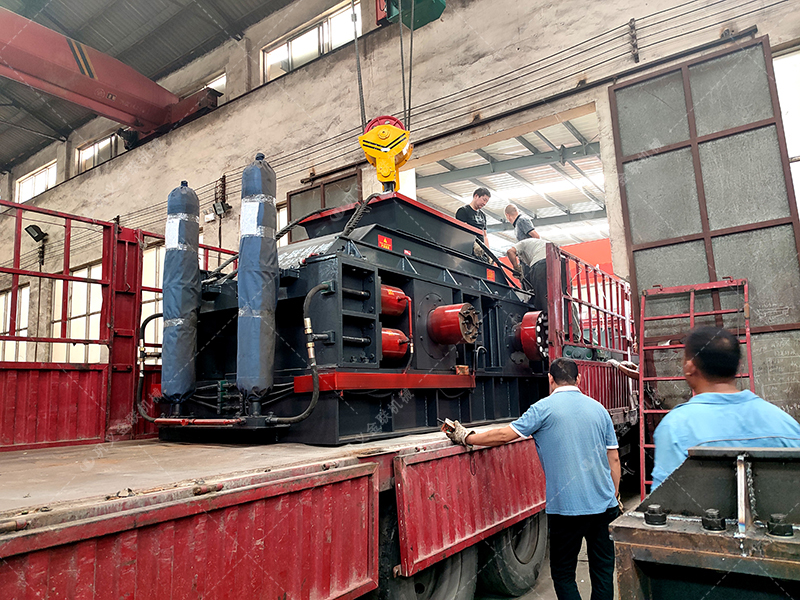 选购液压对辊制砂机时容易被忽视的参数是什么？